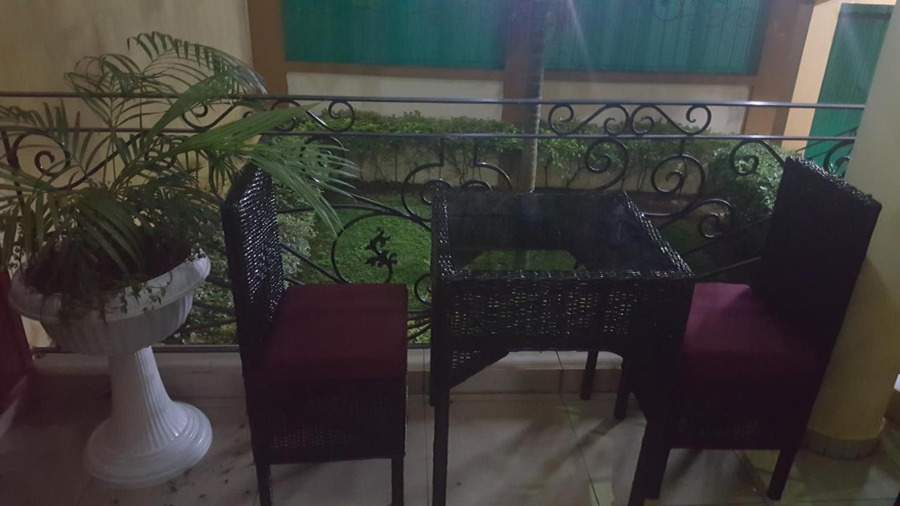 Residences Hotelieres Micheline Et Emile Bastos Yaoundé Екстериор снимка