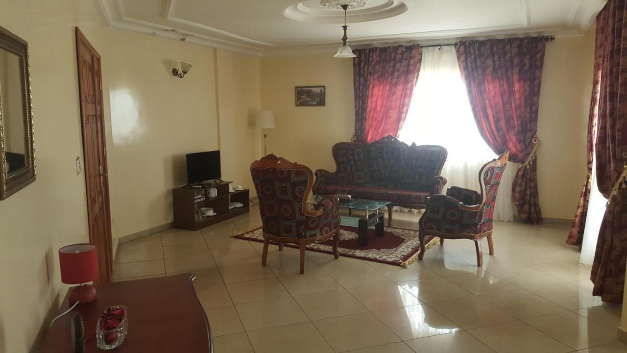 Residences Hotelieres Micheline Et Emile Bastos Yaoundé Екстериор снимка